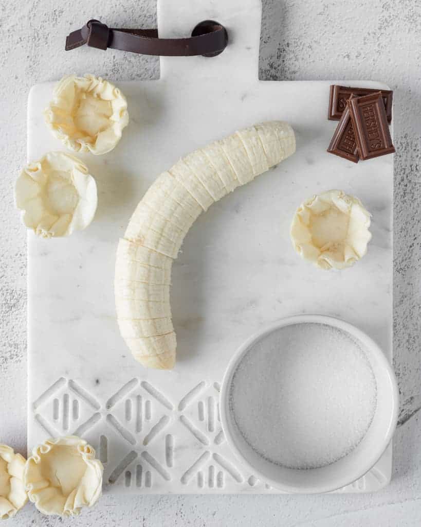 The ingredients needed for the caramelized banana slices.