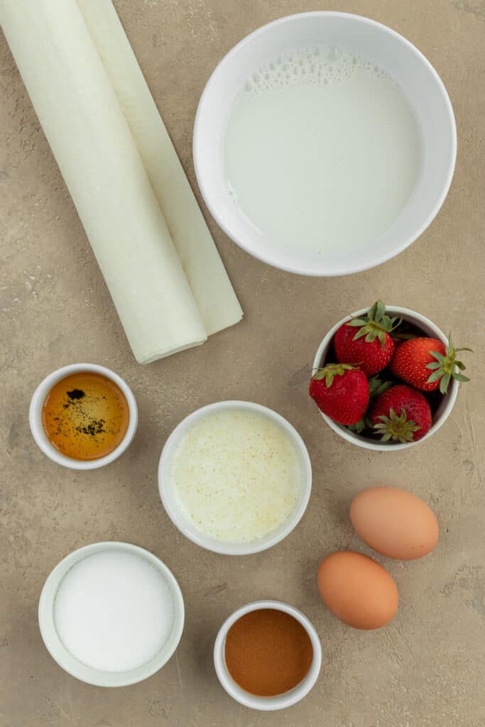 Photo of Ingredients needed to make strawberry phyllo crinkle cake.